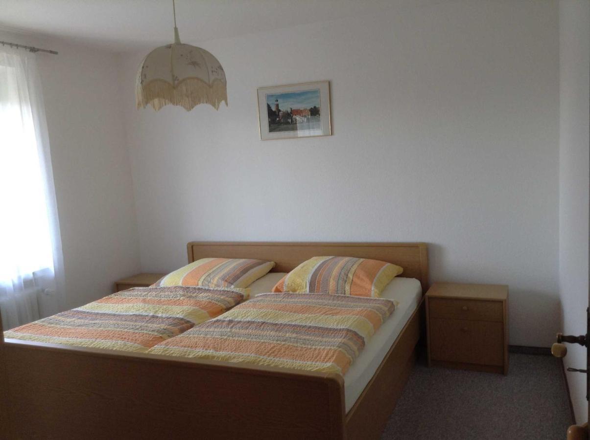 Ferienwohnungen Haus Sommerwind, 45075 Jemgum エクステリア 写真