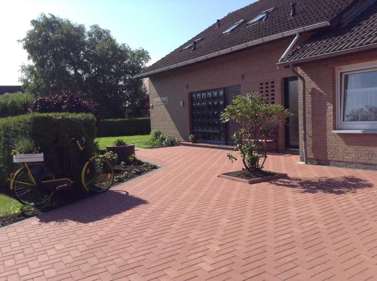 Ferienwohnungen Haus Sommerwind, 45075 Jemgum エクステリア 写真