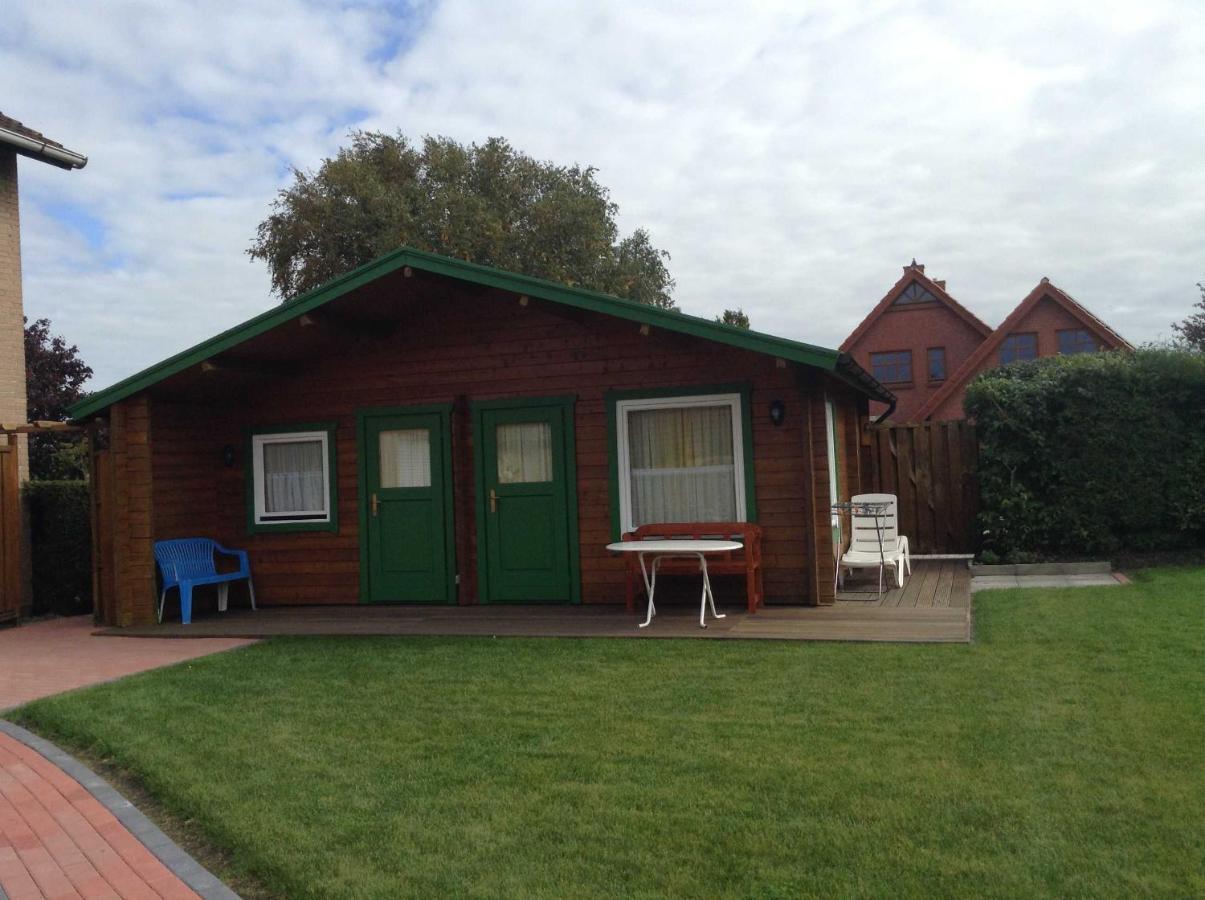 Ferienwohnungen Haus Sommerwind, 45075 Jemgum エクステリア 写真